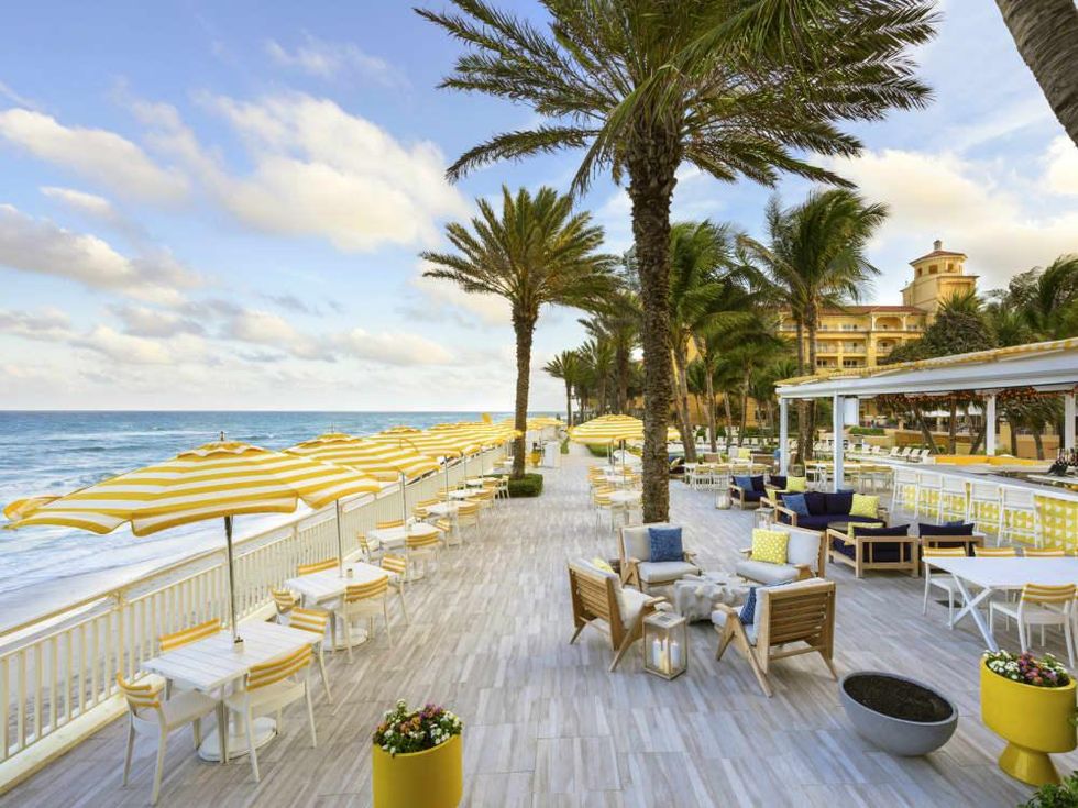 Travel Palm Beach Eau Palm Beach restaurant exterior