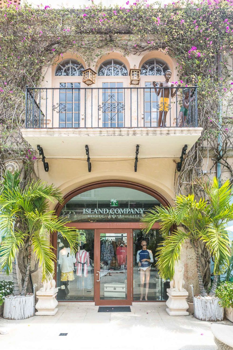 Travel Palm Beach - Worth Avenue shops