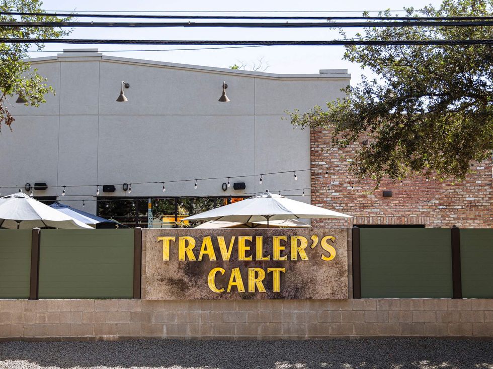 Traveler's Cart exterior