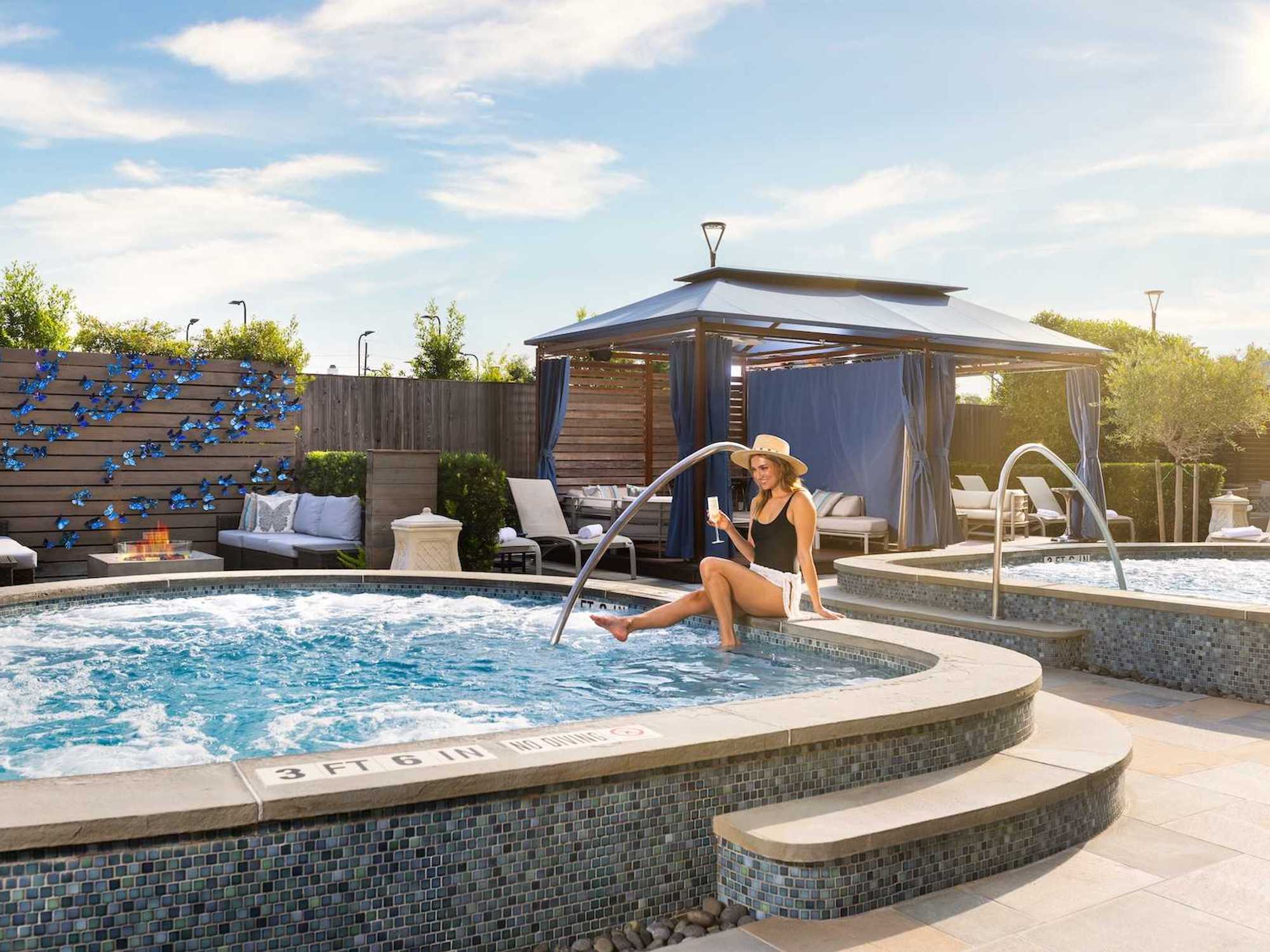 Trellis Spa soaking pools and garden at The Houstonian