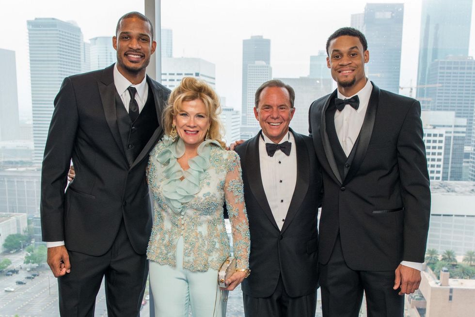 Trevor Ariza, from left, Lisa and Jerry Simon and K.J. McDaniels at the Circle of Life Gala April 2015