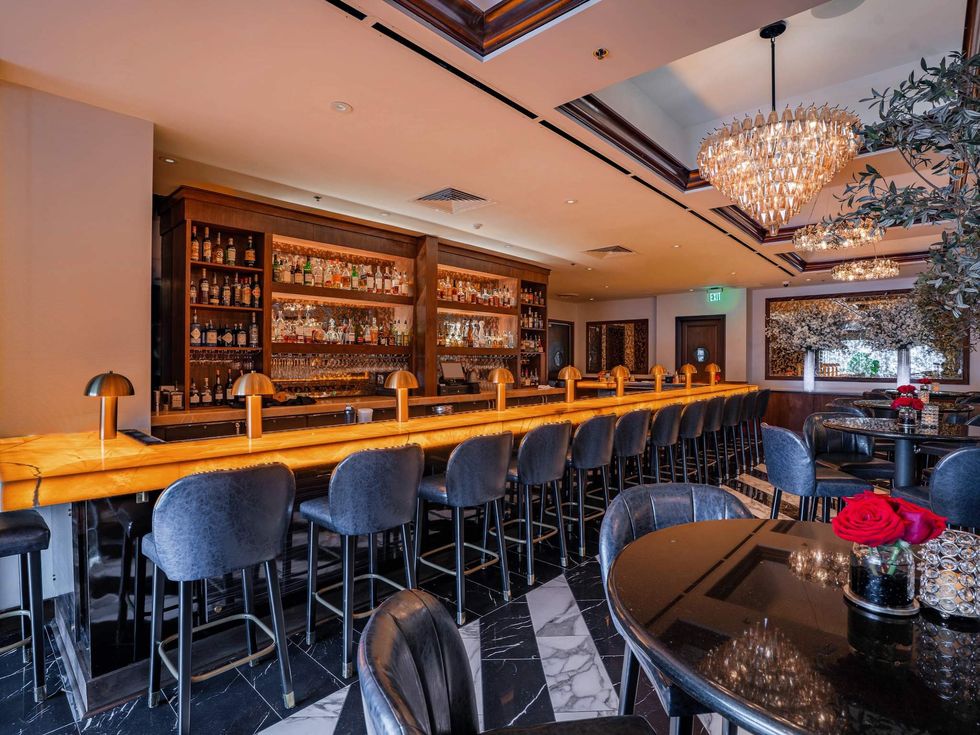 Truluck's bar interior