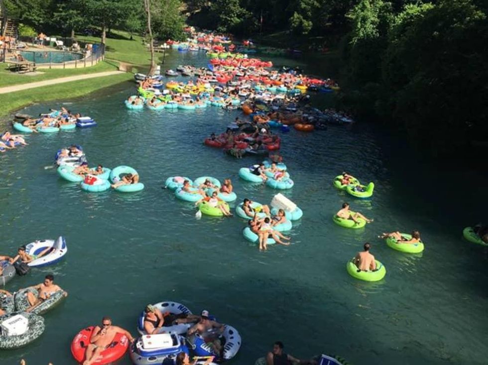 Tubing float Comal River New Braunfels Comal Tubes