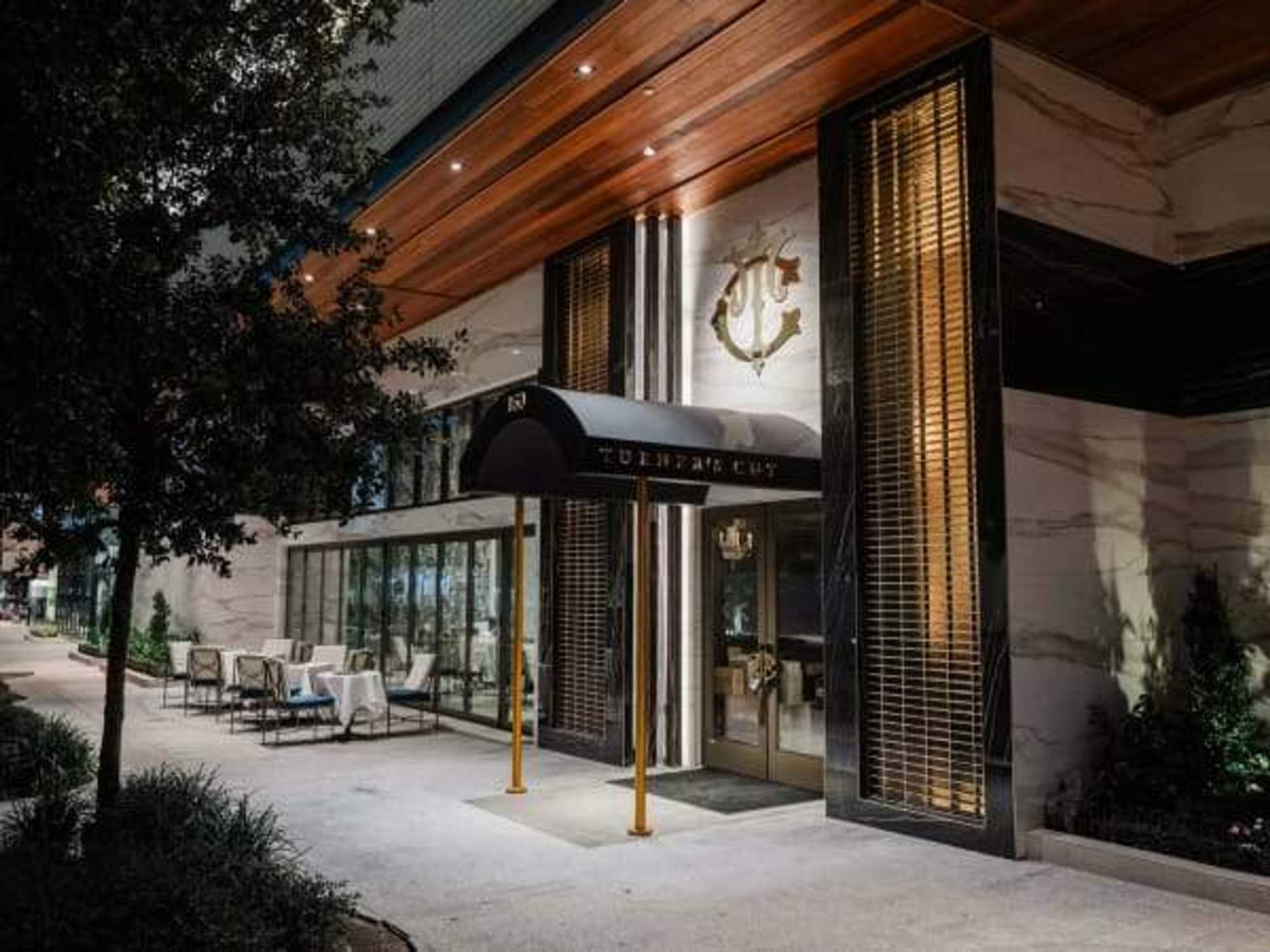 Turner's Cut exterior