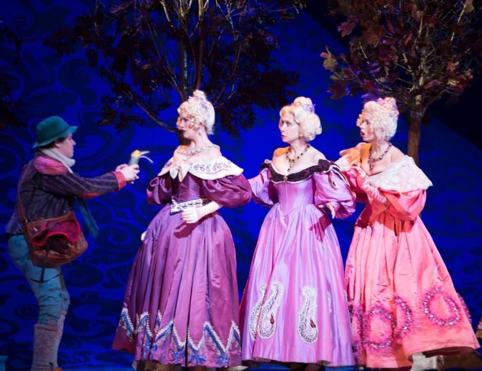 TUTS Into the Woods-The Baker & Cinderella's Step Sisters
