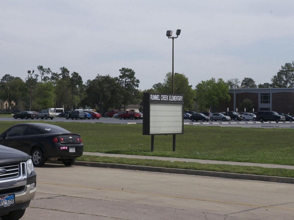 Twin Peaks Kirkwood parking lot view