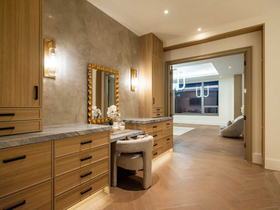 \u200bPenthouse 2502 at The Belfiore