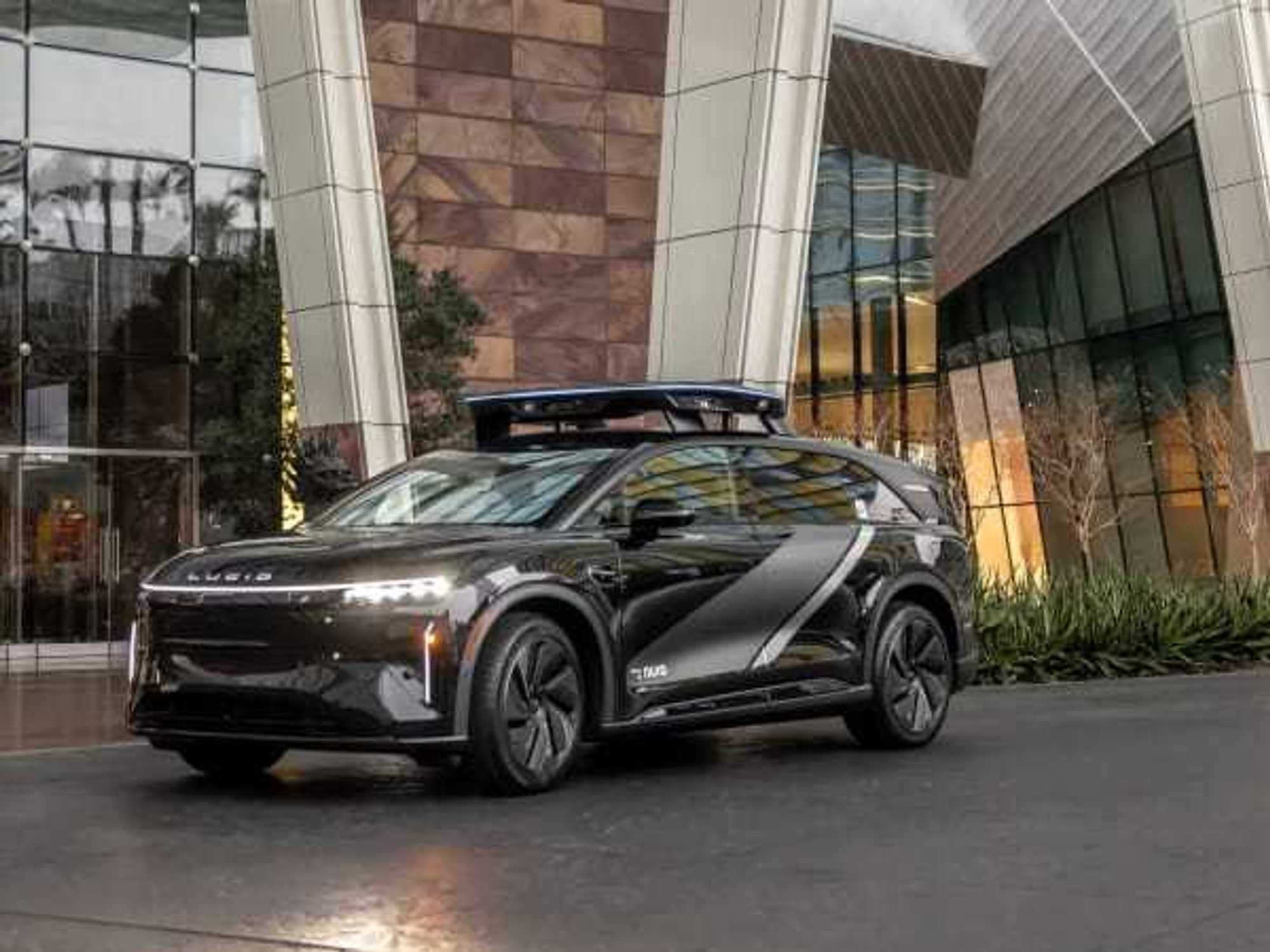 Uber Lucid Nuro robotaxi