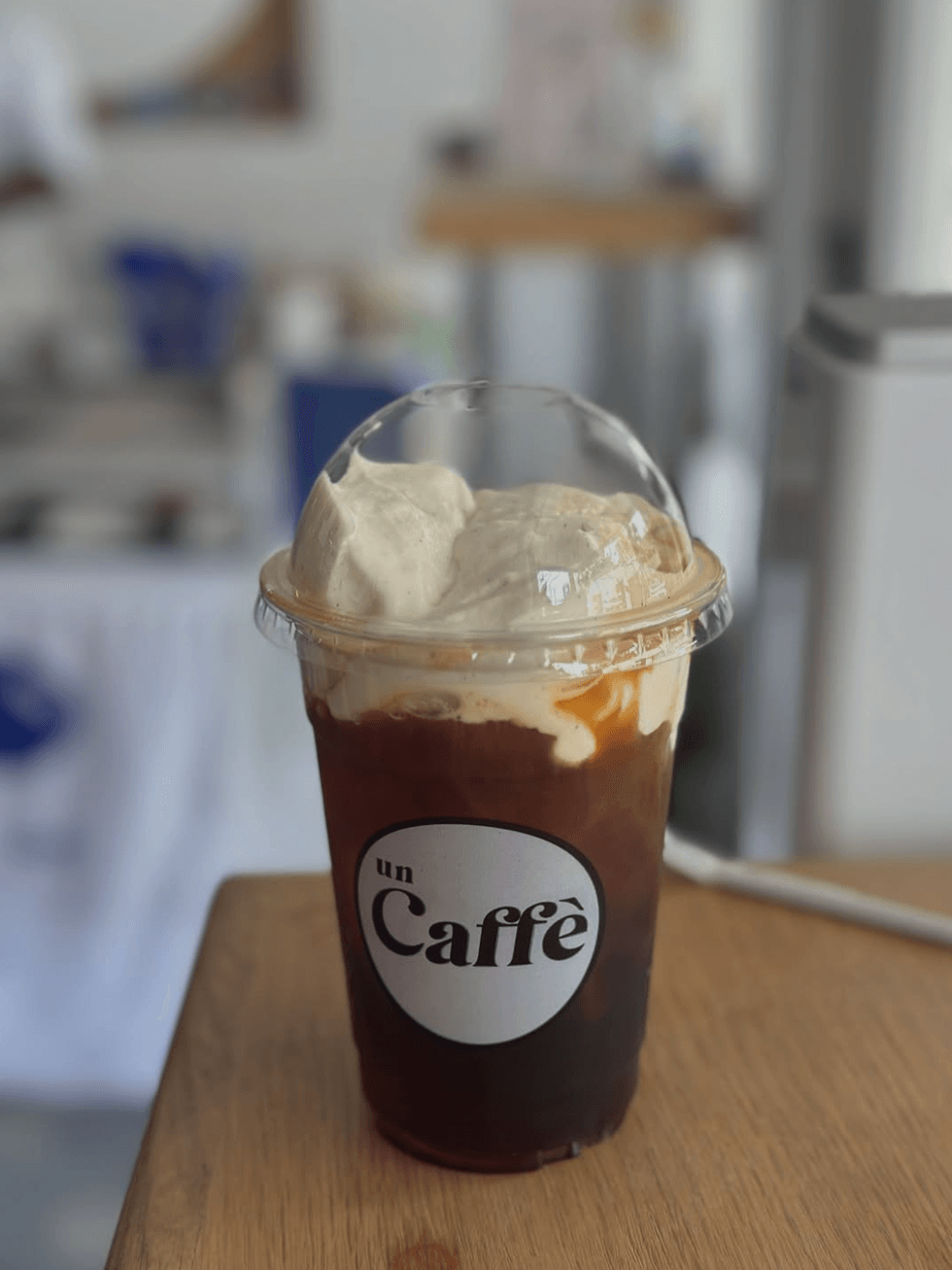 Un Caffe Coffee Shop