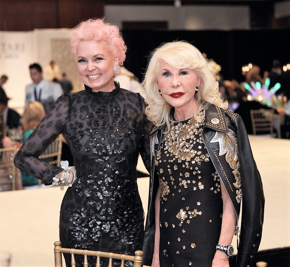 Una Notte- Vivian Wise and Diane Lokey Farb