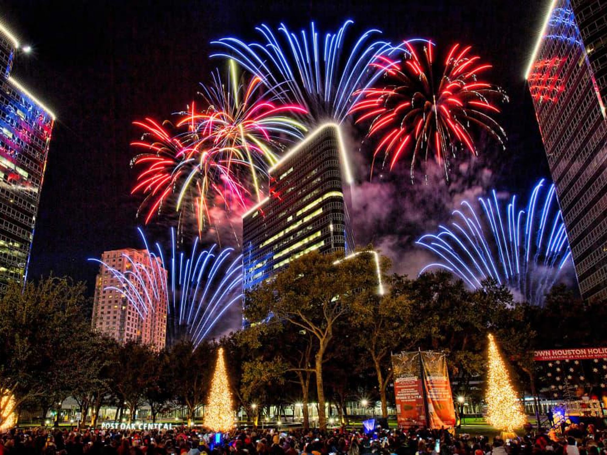 Uptown Houston Holiday Lighting