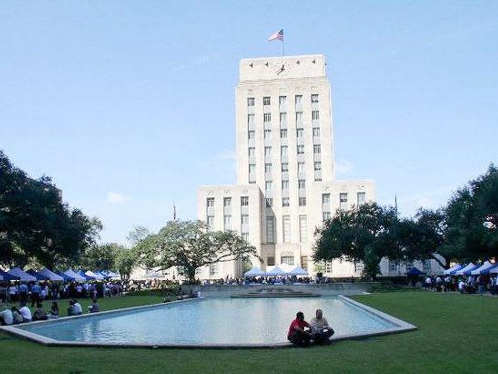 Urban Harvest, City Hall, farmers market, tents, reflection pool