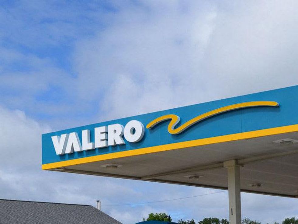 Valero Energy gas station sign
