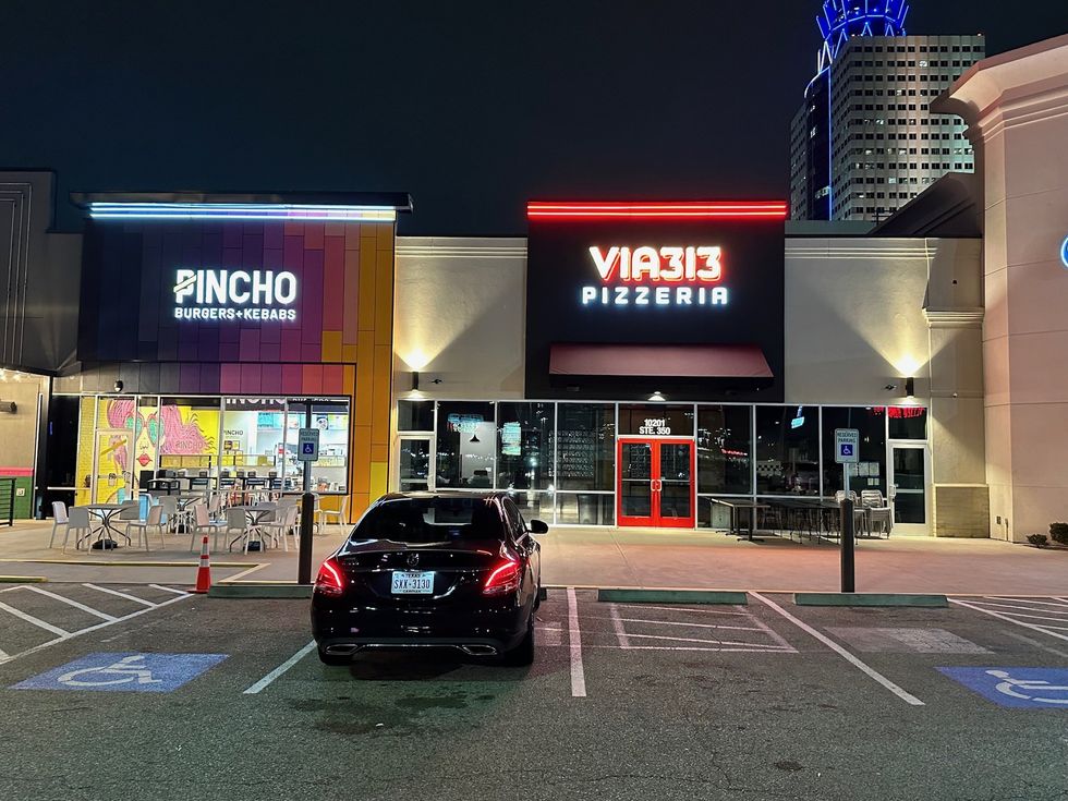 Via 313 exterior sign