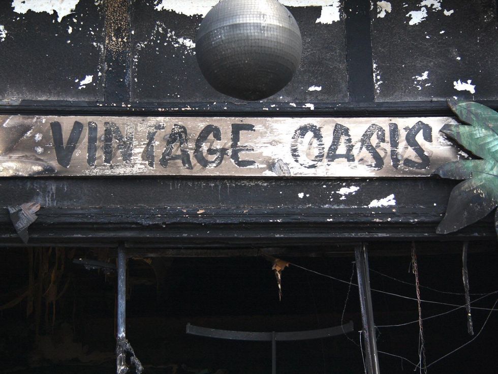 Vintage Oasis Houston fire June 2013