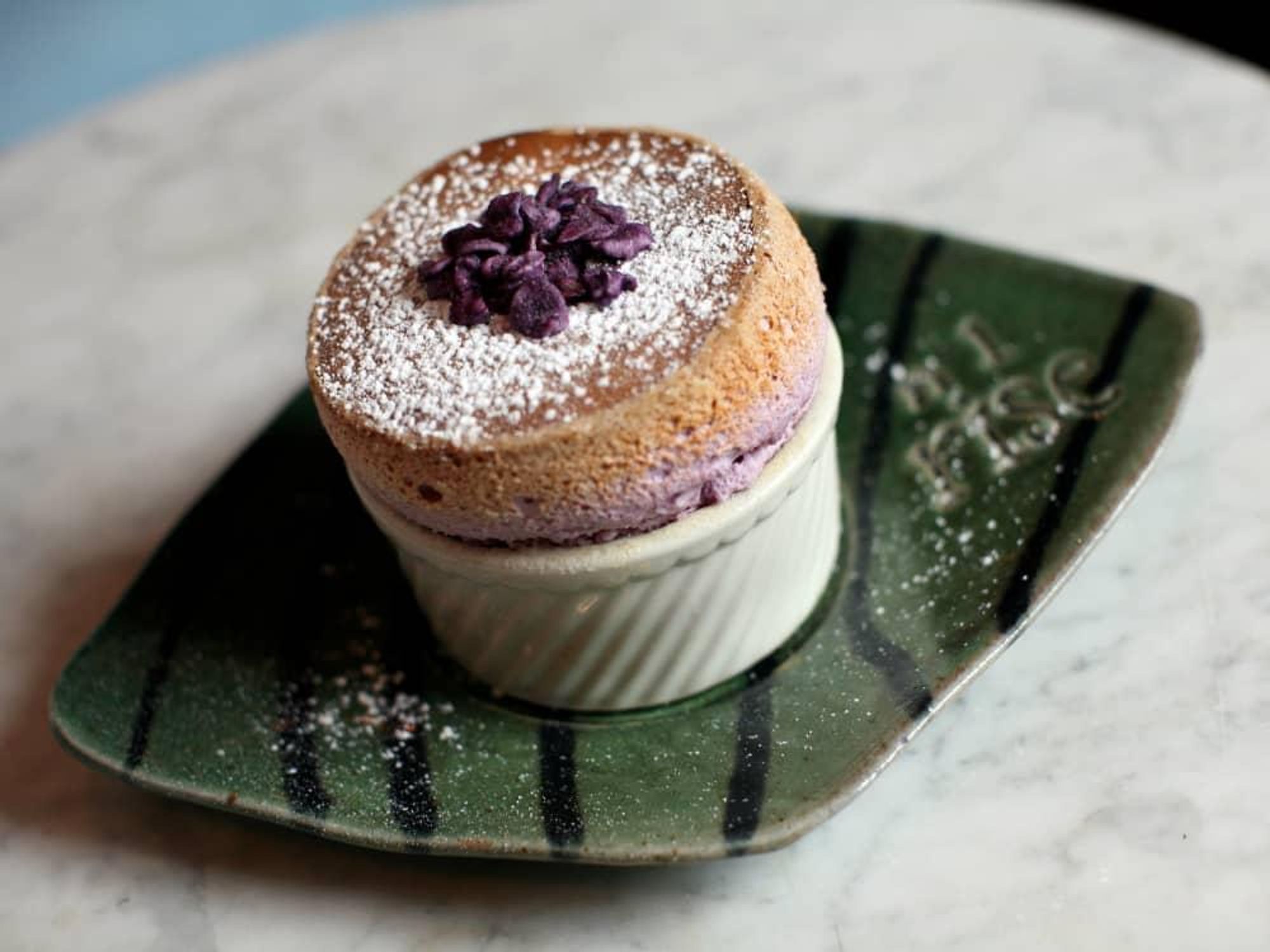 Violet souffle
