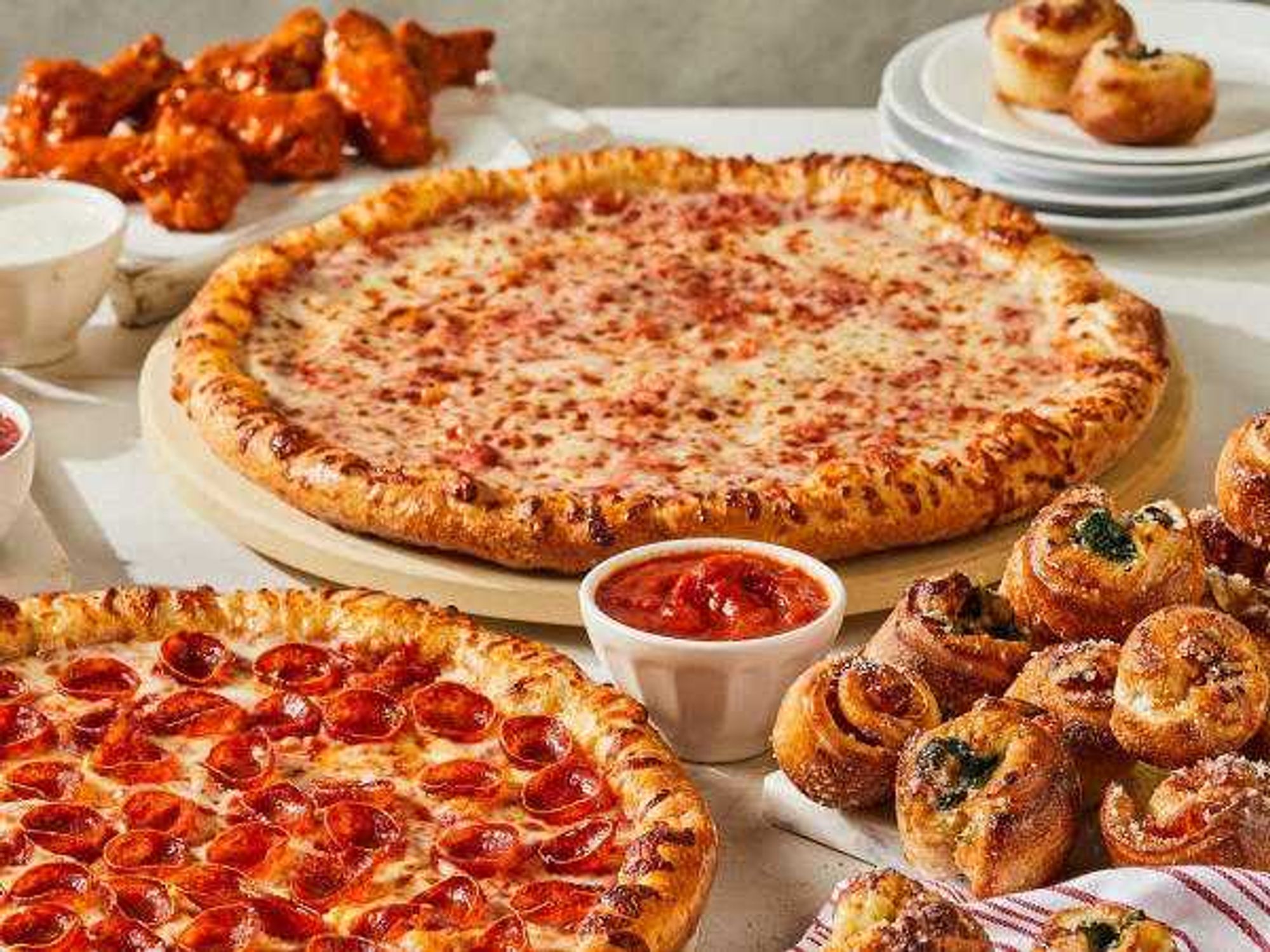 Vocelli Pizza food spread