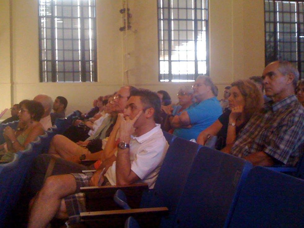 Walmart meeting 2nd crowd