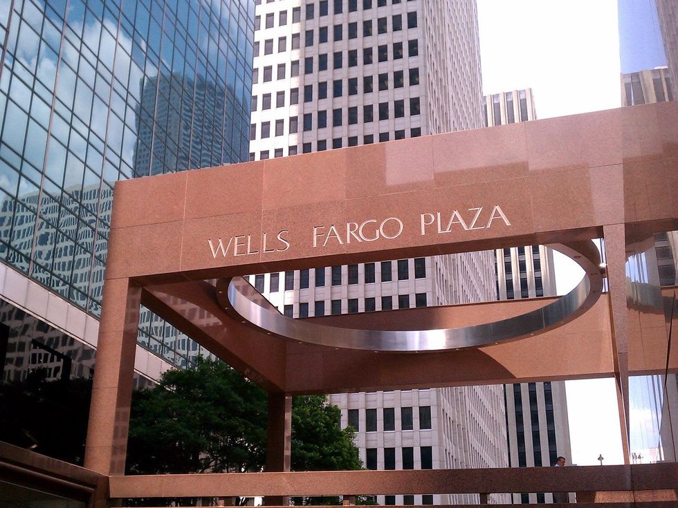 Wells Fargo Plaza downtown Houston