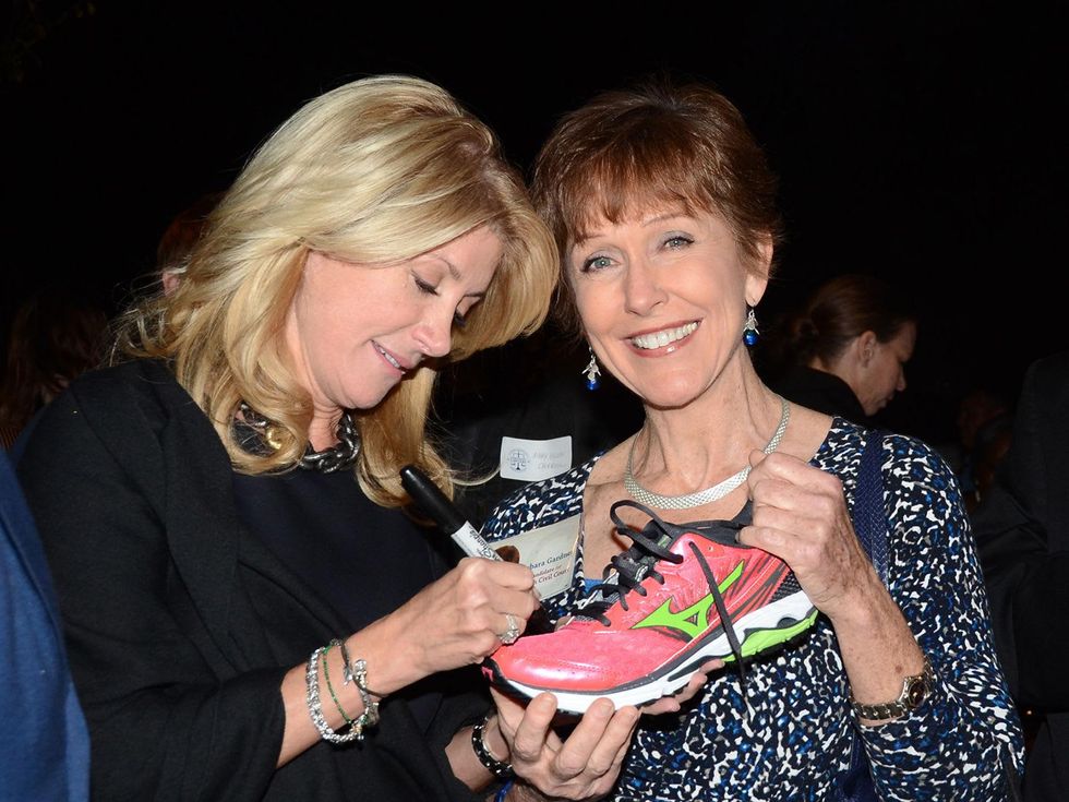 Wendy Davis signing tennis shoe Houston November 2013