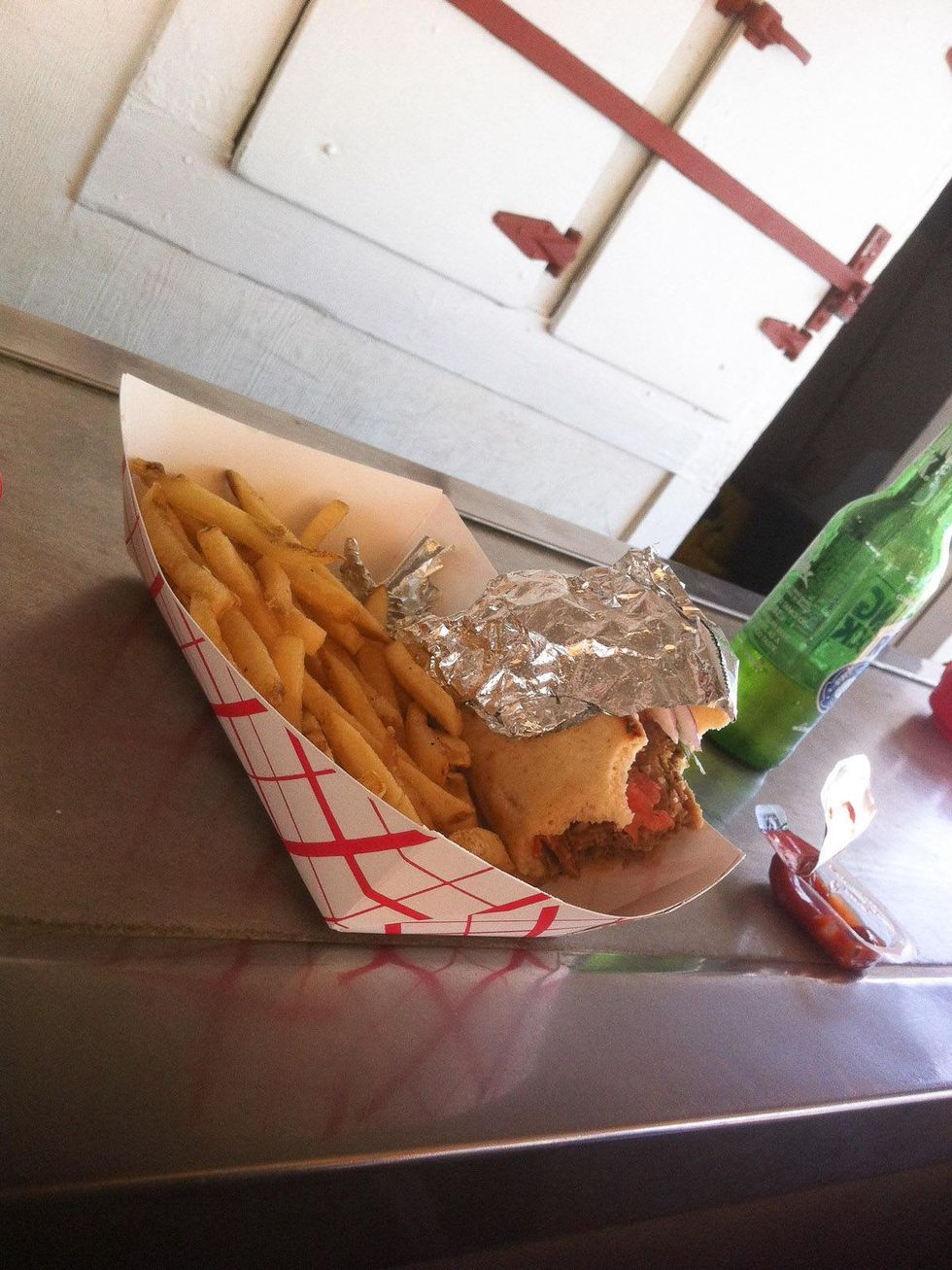 West Alabama Ice House, sandwich, burger, french fries, March 2013