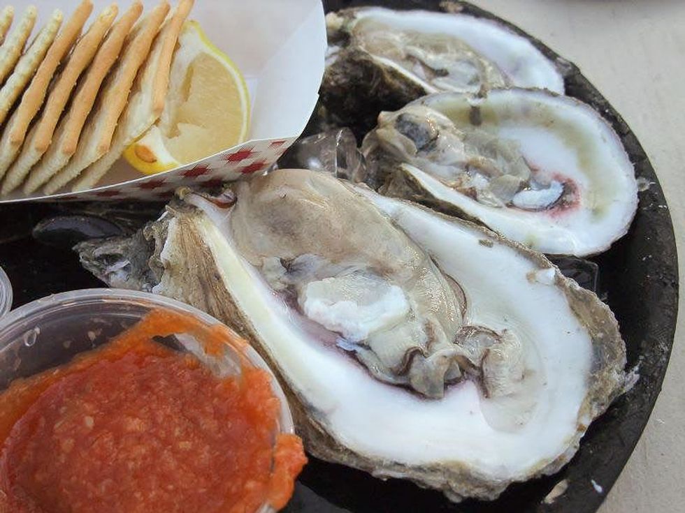 where to eat right now, February 2013, Raw Oysters, oysters on the half-shell
