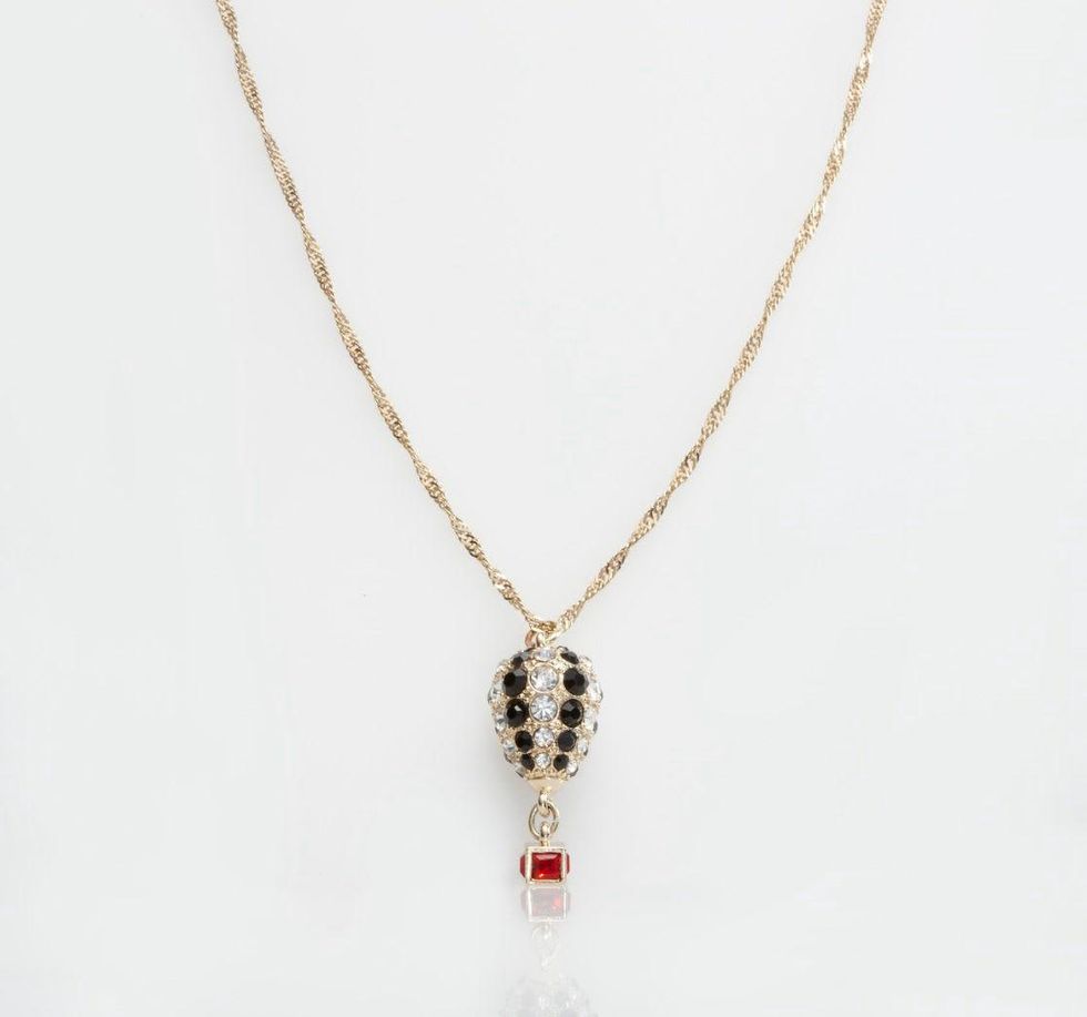 White House Black Market benefit necklace