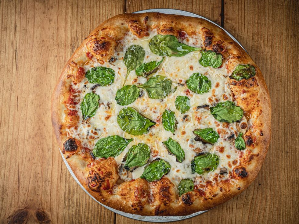 Woodland Social veggie pizza