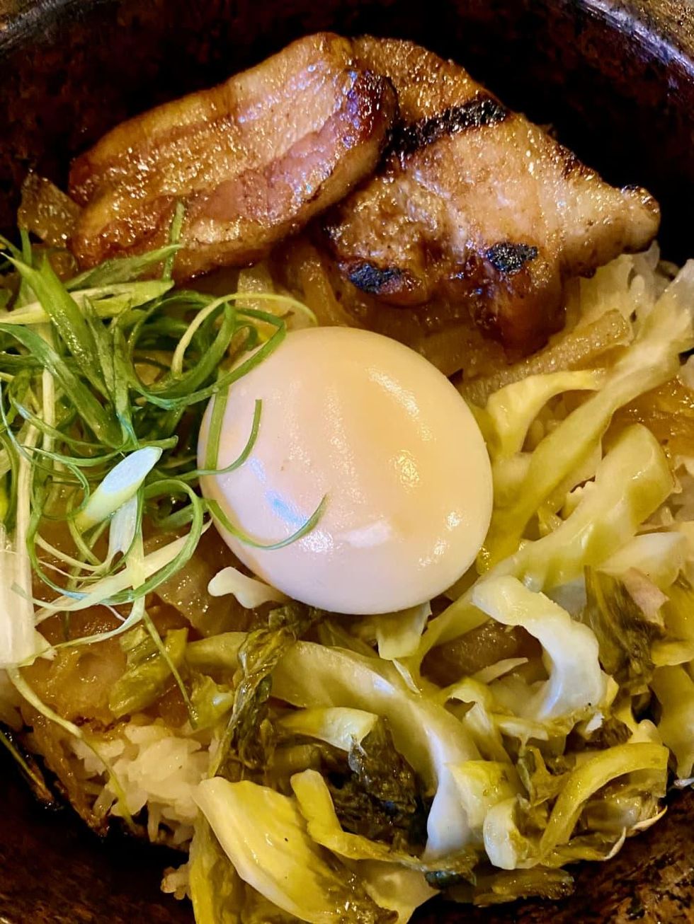 Xin Chao braised pork belly