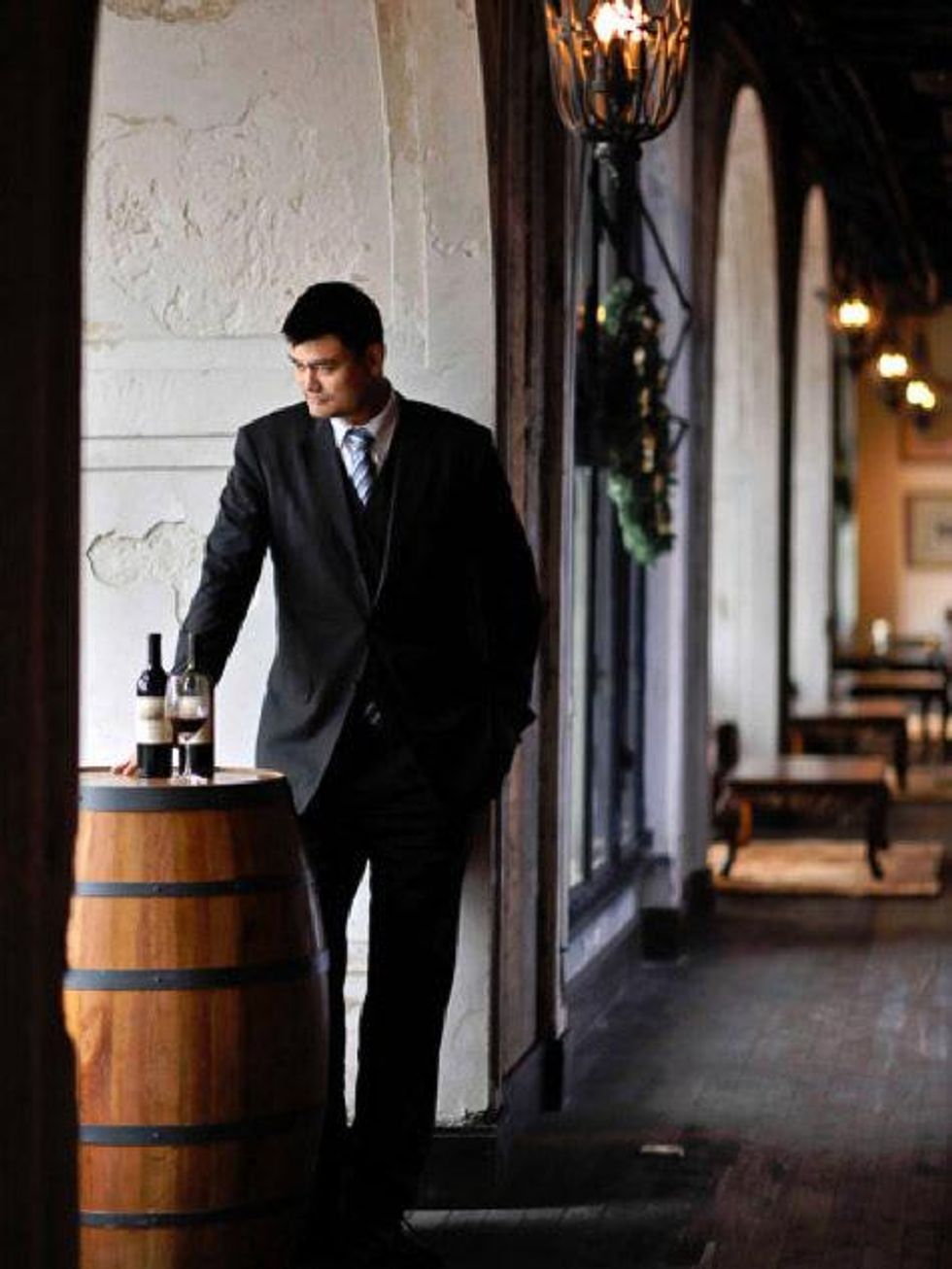 Yao Ming, wine, wine barrel
