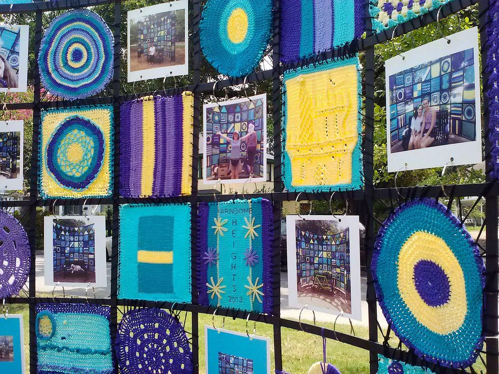 Yarn bomb Heights Boulevard