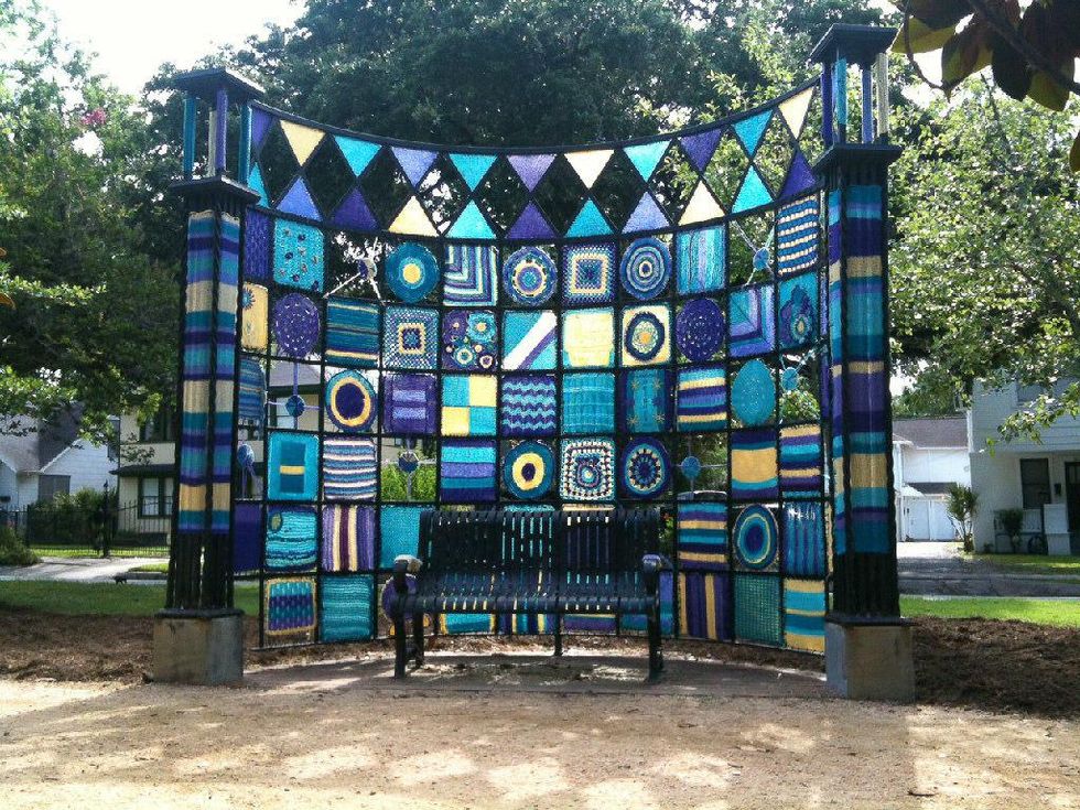 Yarnbombing park bench Heights June 2013