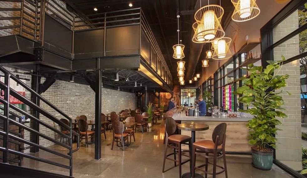 Yi Peng Thai Dining interior