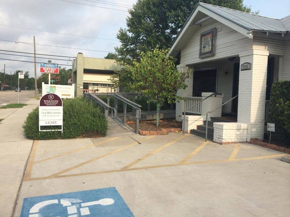 Zelko's For Lease sign